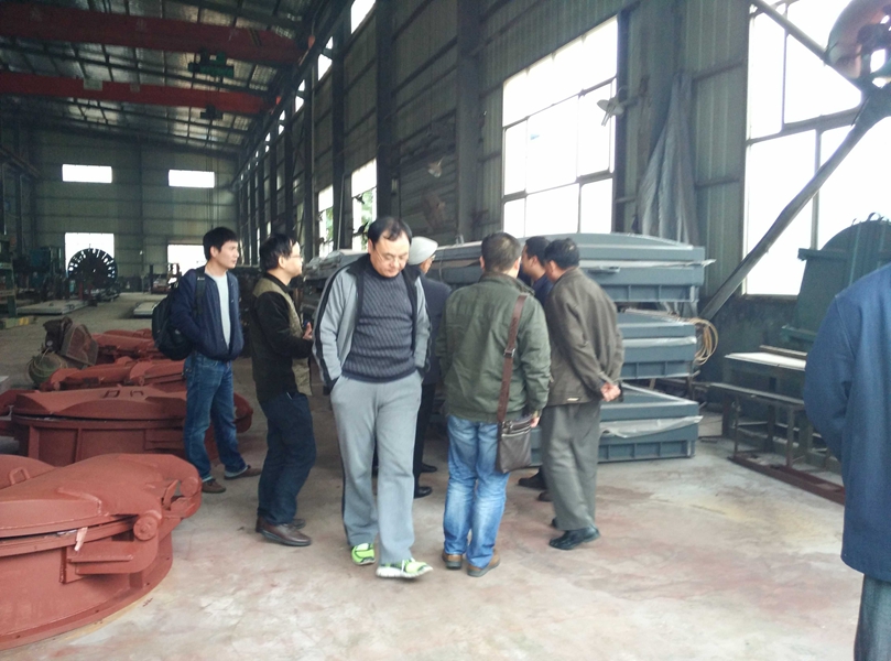 拍門生產車間2.jpg